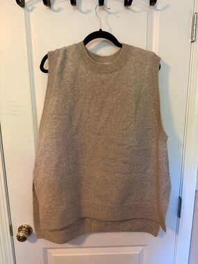 H&M Sleeveless Knit Sweater Vest in Beige